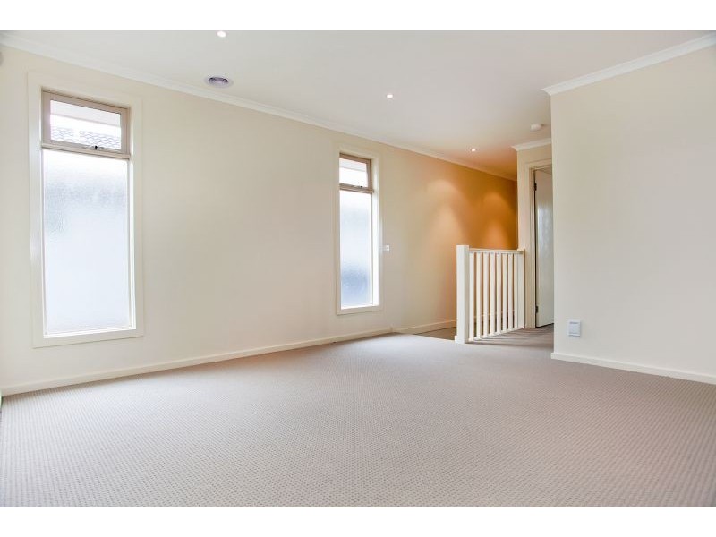 48 Highbury Circuit, Craigieburn VIC 3064