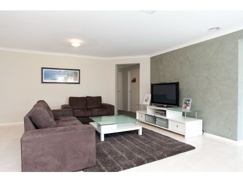 16 Beckett Way, Craigieburn VIC 3064