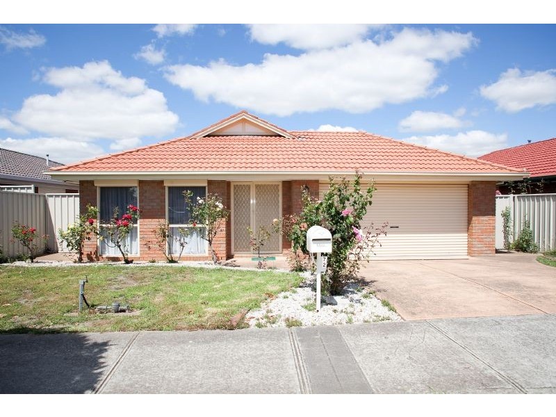 72 Willmott Drive, Craigieburn VIC 3064