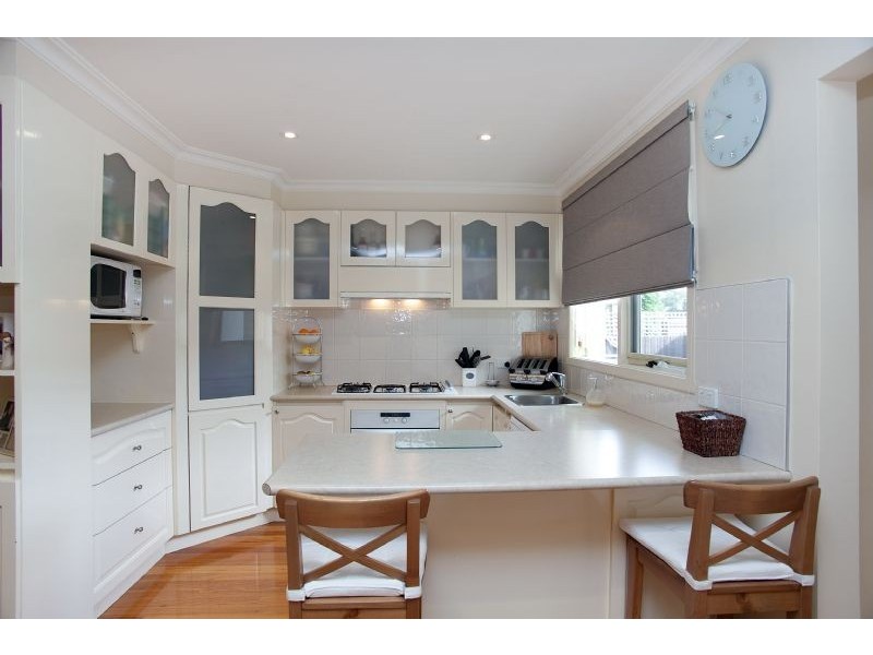 14 Dianne Avenue, Craigieburn VIC 3064