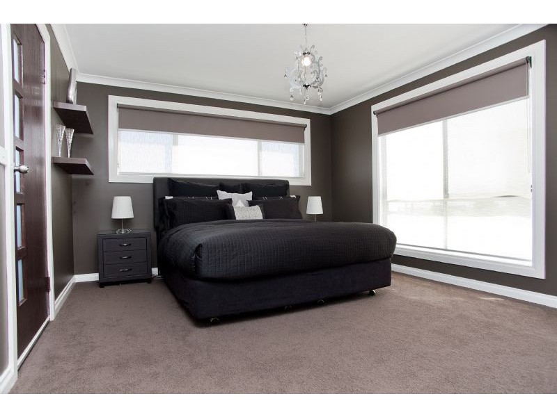 10 Grosvenor Square, Craigieburn VIC 3064