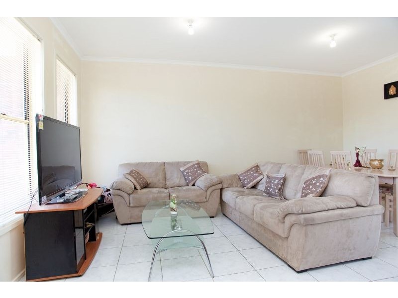 30 Kennedy Parade, Roxburgh Park VIC 3064