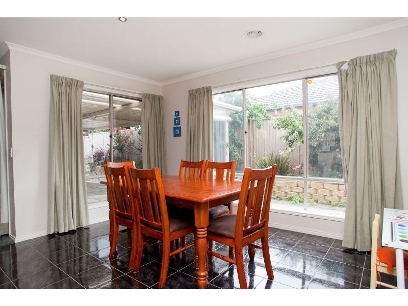 37 Bowral Loop, Craigieburn VIC 3064