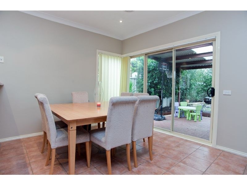 10 Stoneleigh Place, Craigieburn VIC 3064