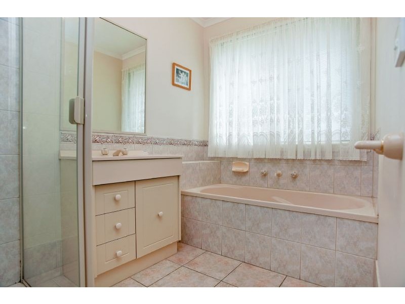 3 Jacaranda Place, Craigieburn VIC 3064