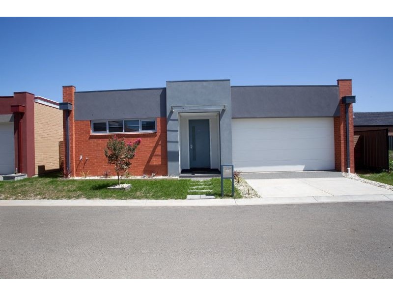 11 Applewood Way, Craigieburn VIC 3064