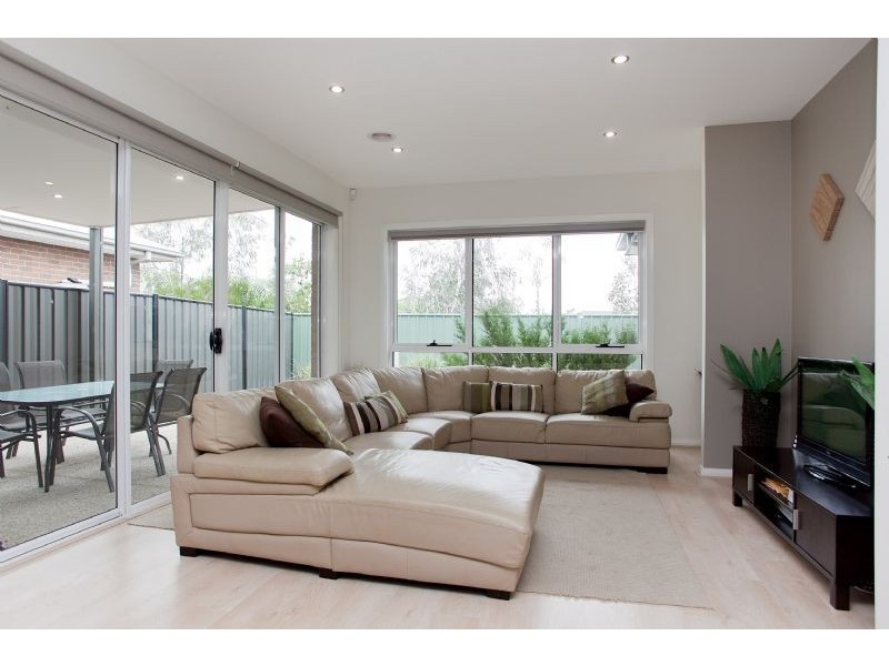 3 Coventry Lane, Craigieburn VIC 3064