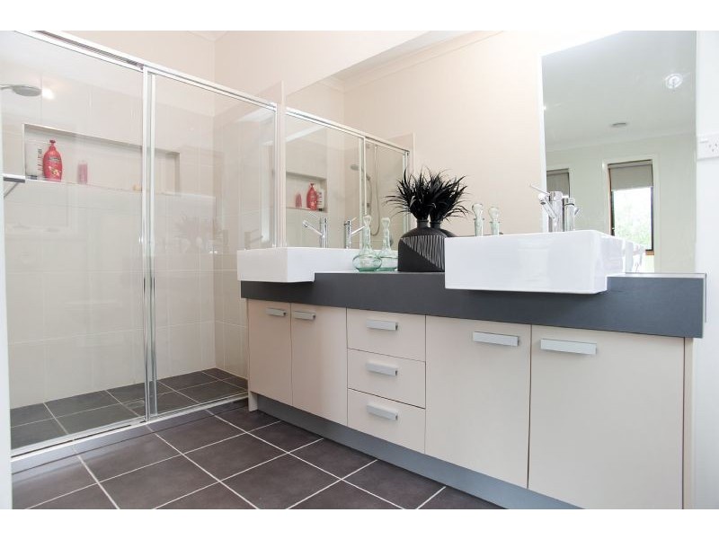 3 Coventry Lane, Craigieburn VIC 3064