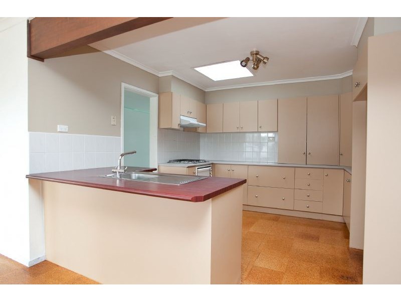 11 Waverley Court, Craigieburn VIC 3064