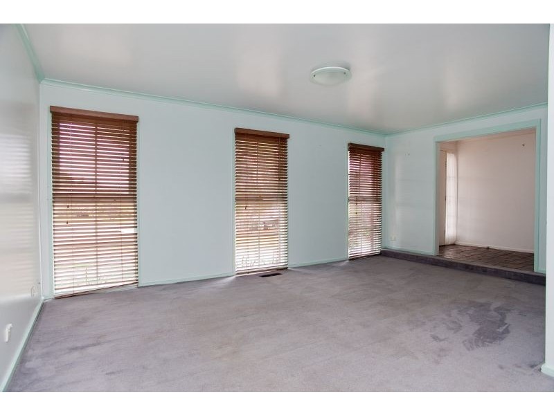 11 Waverley Court, Craigieburn VIC 3064
