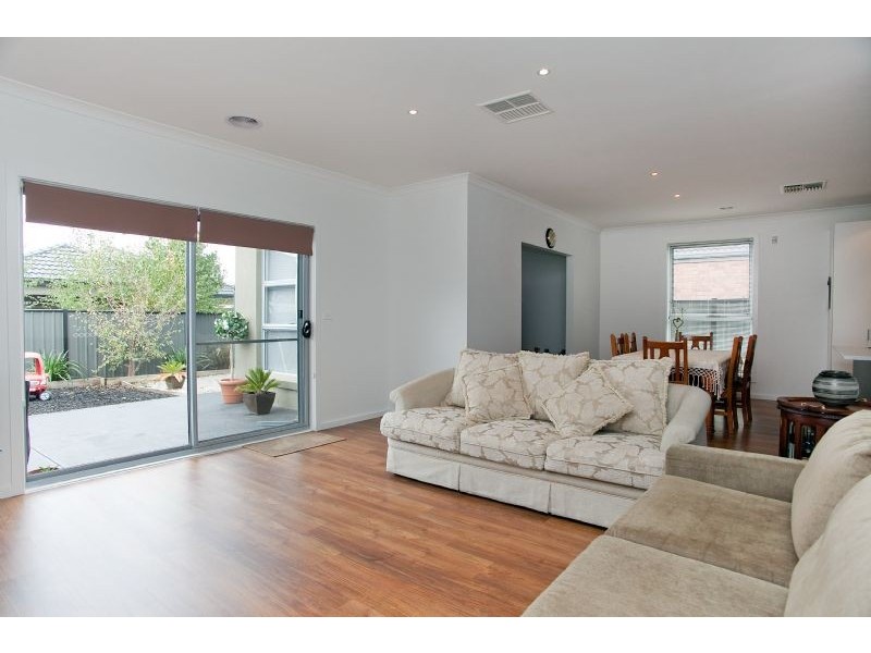 7 Poole Street, Craigieburn VIC 3064