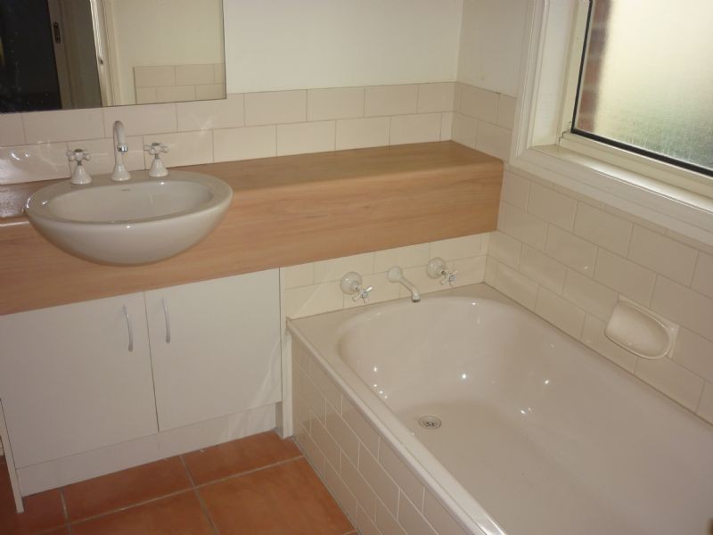 18 Stoneleigh Place, Craigieburn VIC 3064