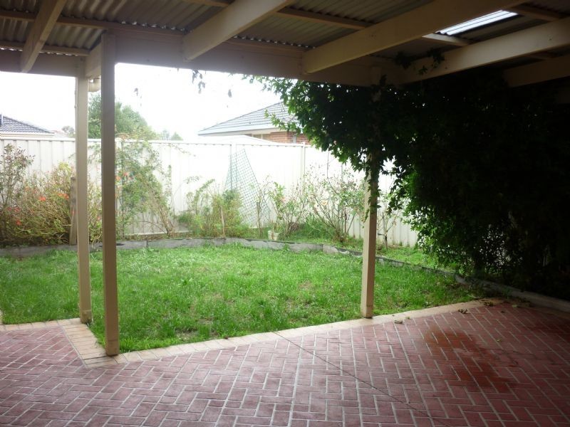 18 Stoneleigh Place, Craigieburn VIC 3064