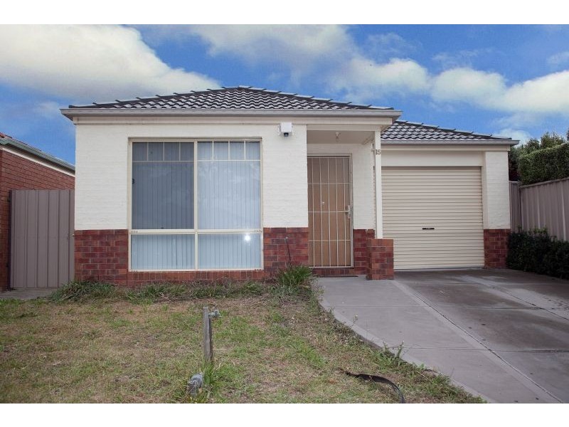 15 Mount Piper Rise, Craigieburn VIC 3064