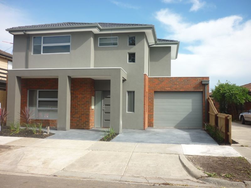 2/14 Wattleglen Street, Craigieburn VIC 3064