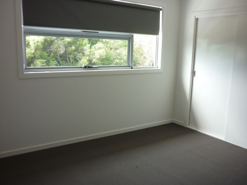 2/14 Wattleglen Street, Craigieburn VIC 3064