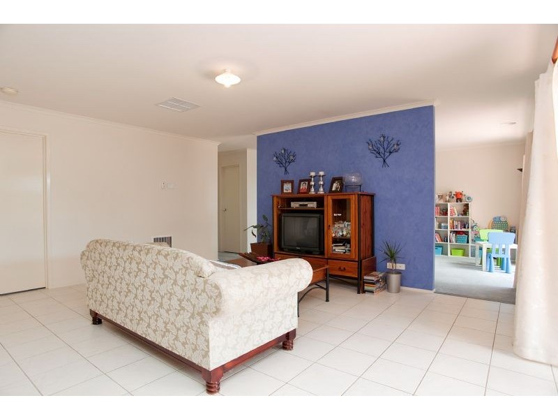 3 Parkstone View, Craigieburn VIC 3064