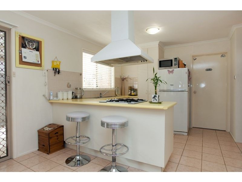 9 Marsden Walk, Roxburgh Park VIC 3064