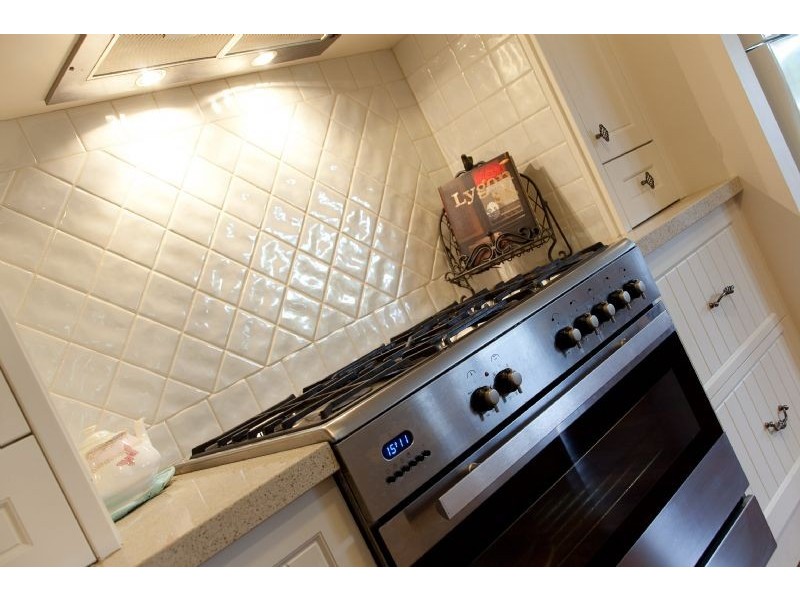 36 Serendip Crescent (Greenvale Lakes), Greenvale VIC 3059