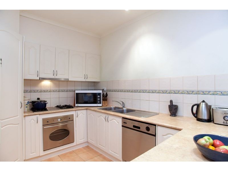 42 Kennedy Parade, Roxburgh Park VIC 3064