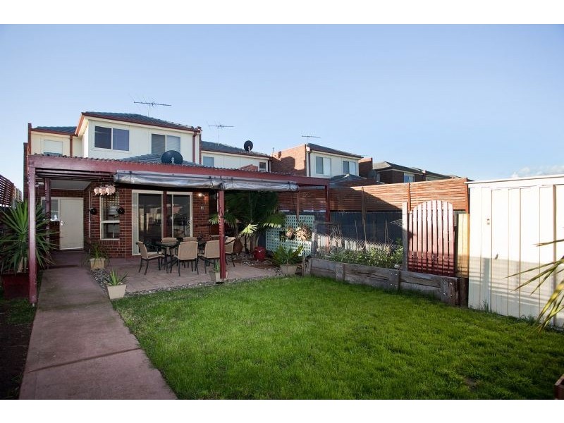 42 Kennedy Parade, Roxburgh Park VIC 3064