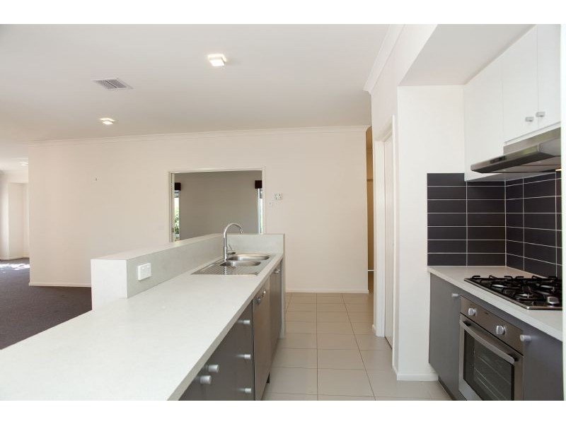 43 Princes Circuit, Craigieburn VIC 3064