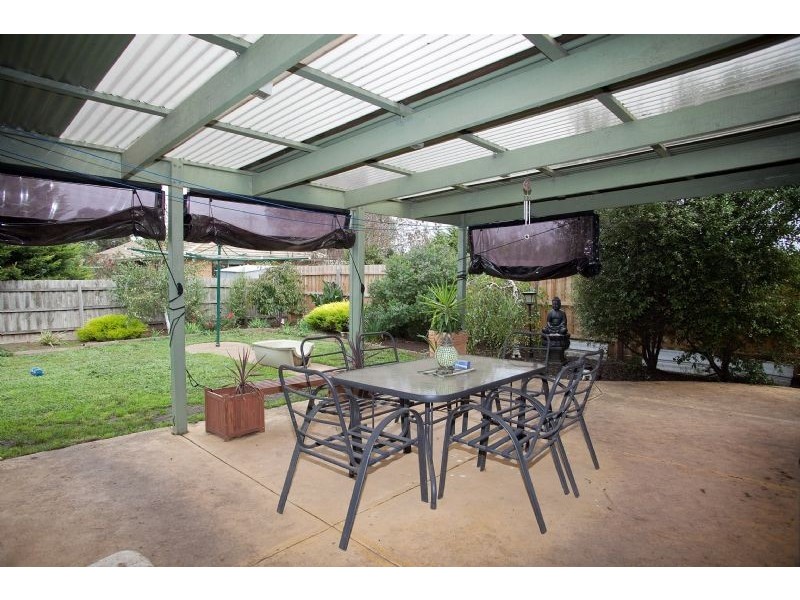 8 Nunney Court, Craigieburn VIC 3064