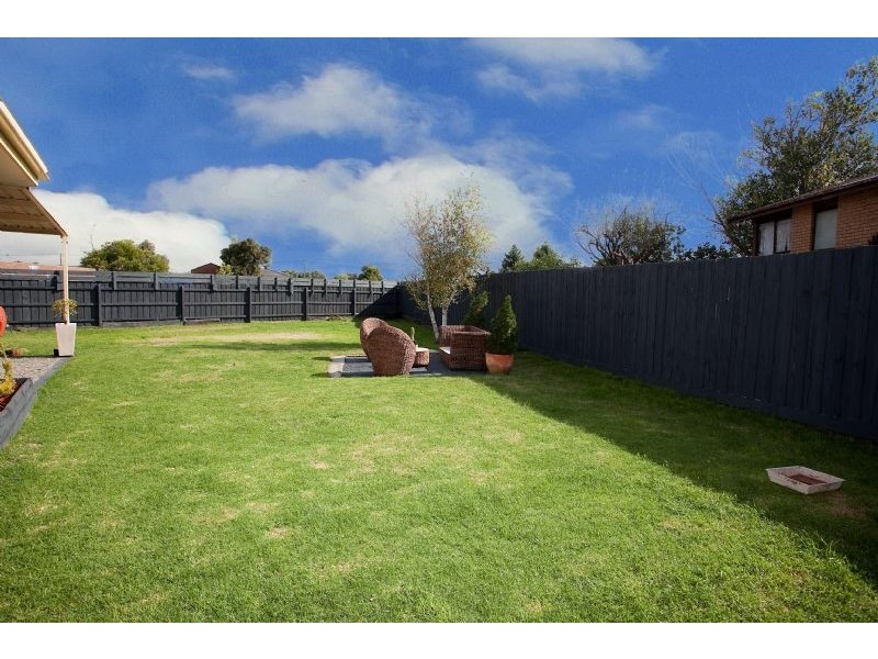 14 Bowes Place, Craigieburn VIC 3064