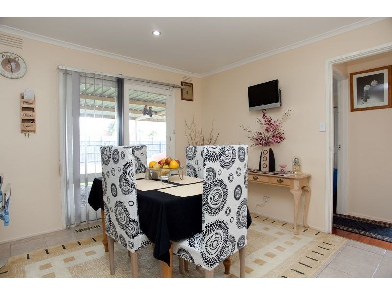 14 Bowes Place, Craigieburn VIC 3064