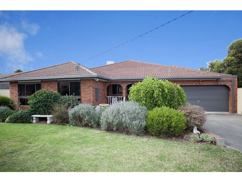 25 Hardy Avenue, Craigieburn VIC 3064