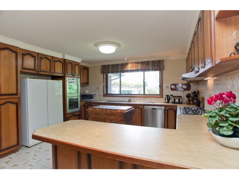 25 Hardy Avenue, Craigieburn VIC 3064