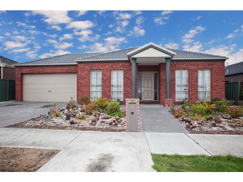 140 Malcolm Creek Parade, Craigieburn VIC 3064