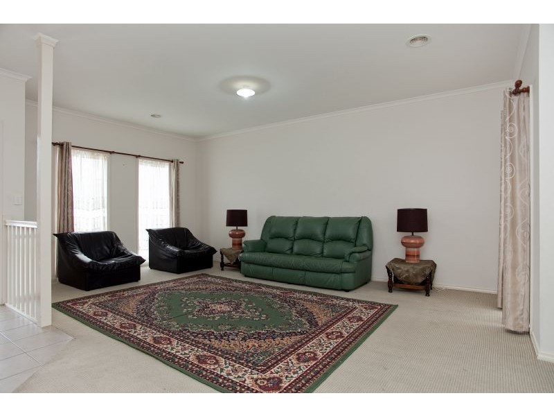 140 Malcolm Creek Parade, Craigieburn VIC 3064