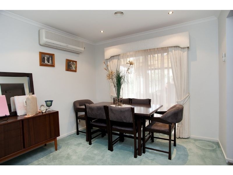 28 Mulberry Pass, Craigieburn VIC 3064