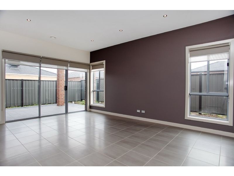 87 Huntington Drive, Craigieburn VIC 3064