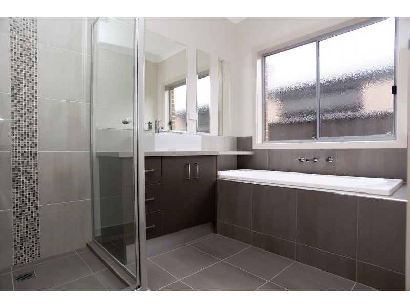 87 Huntington Drive, Craigieburn VIC 3064