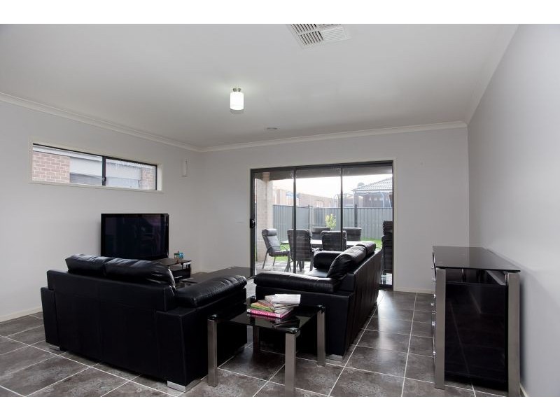 20 Hennessy Street, Craigieburn VIC 3064