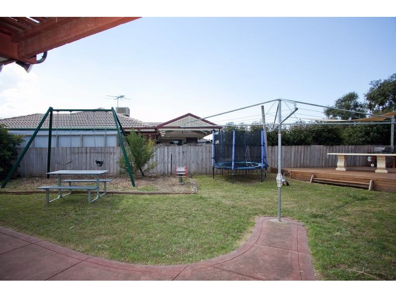 36 Banbury Crescent, Craigieburn VIC 3064