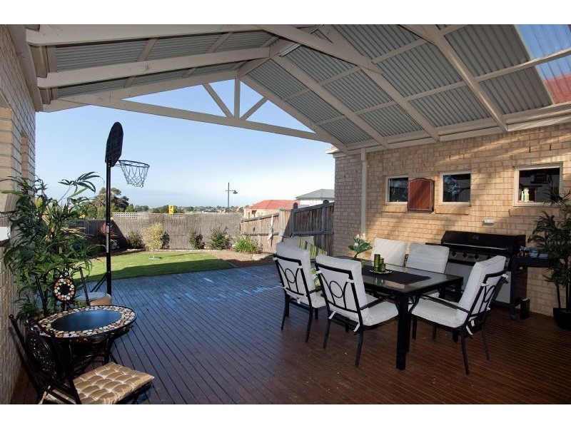 21 Earlston Place, Craigieburn VIC 3064