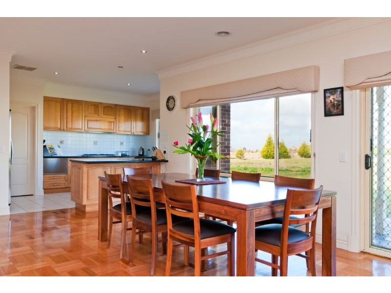 40 Cranesbill Lane, Mickleham VIC 3064