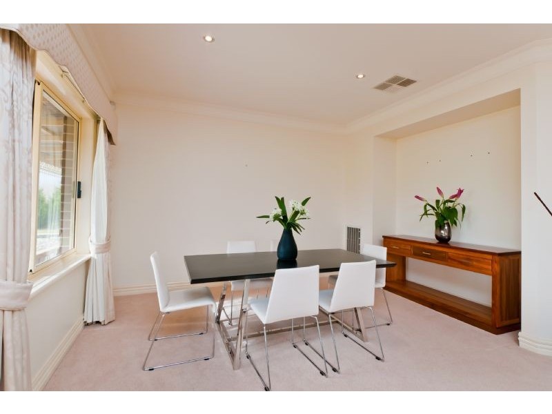 40 Cranesbill Lane, Mickleham VIC 3064