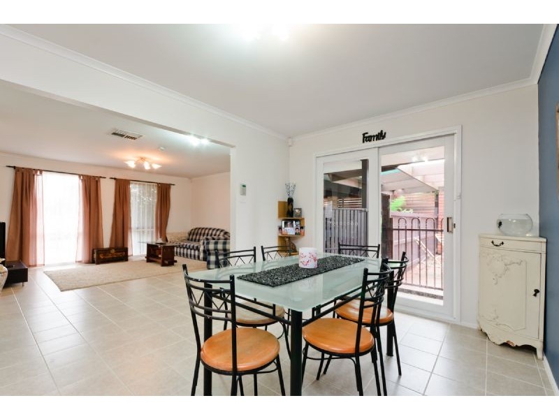 7 Ipswich Place, Craigieburn VIC 3064