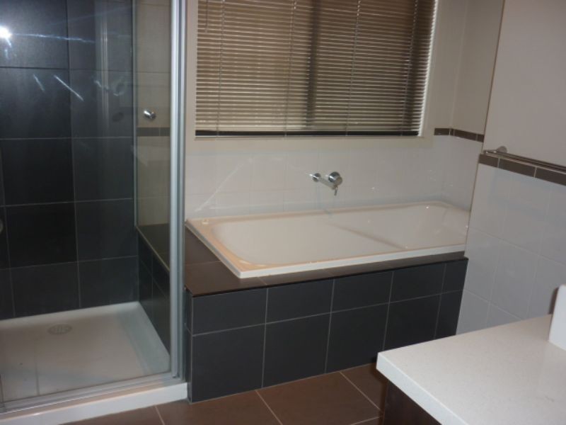 37 Middlesborough Drive, Craigieburn VIC 3064