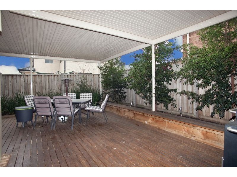 16 Earlston Place, Craigieburn VIC 3064