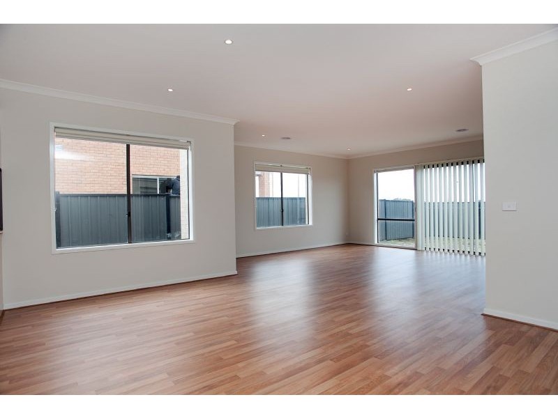 14 Northcroft Street, Craigieburn VIC 3064