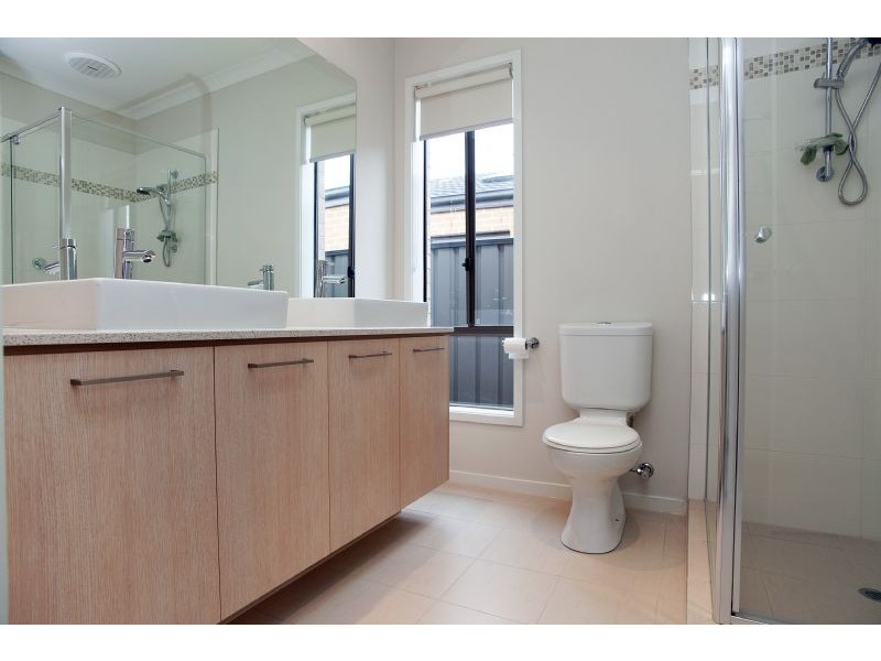 14 Northcroft Street, Craigieburn VIC 3064