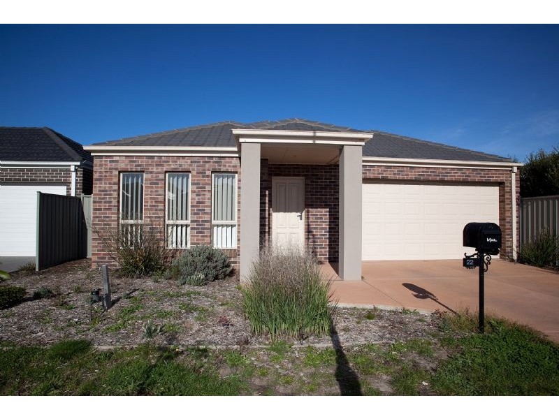 22 Flagstaff Loop, Craigieburn VIC 3064