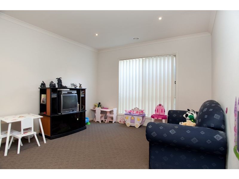 22 Flagstaff Loop, Craigieburn VIC 3064