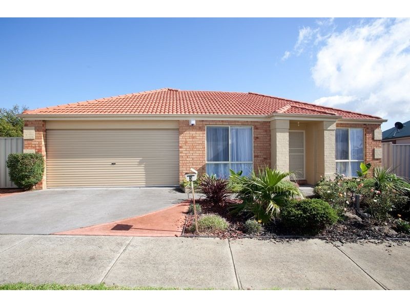 3 Parkstone View, Craigieburn VIC 3064