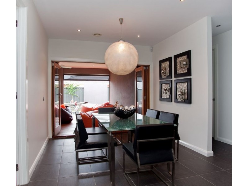 8 Habitat Drive, Craigieburn VIC 3064